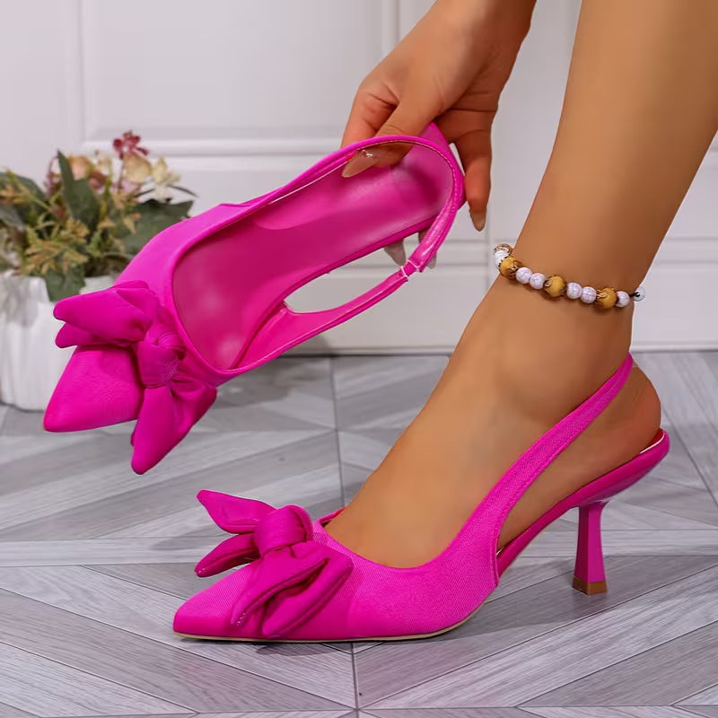 Stiletto Romance  Elegancia con Lazo