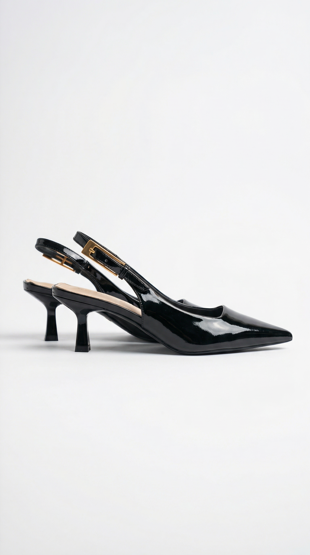 Zapatos de salón Elizabeth con talón bajo y tiras traseras